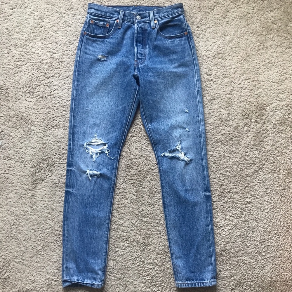 Levi’s 501 skinny 25x30 distressed denim